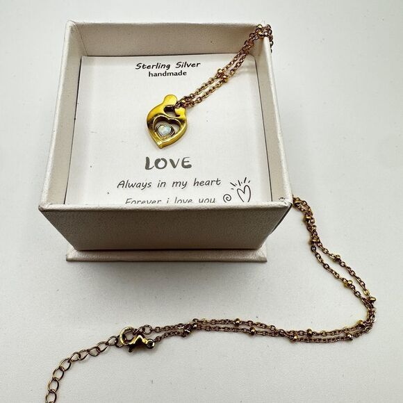 NIB gold tone "mother and child" holding opal, 18" necklace! - Picture 13 of 13